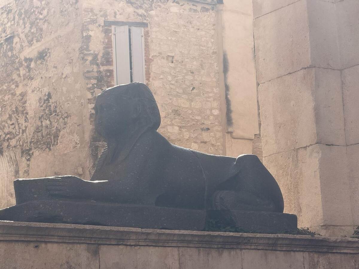 Esfinge egipcia del Palacio de Diocleciano