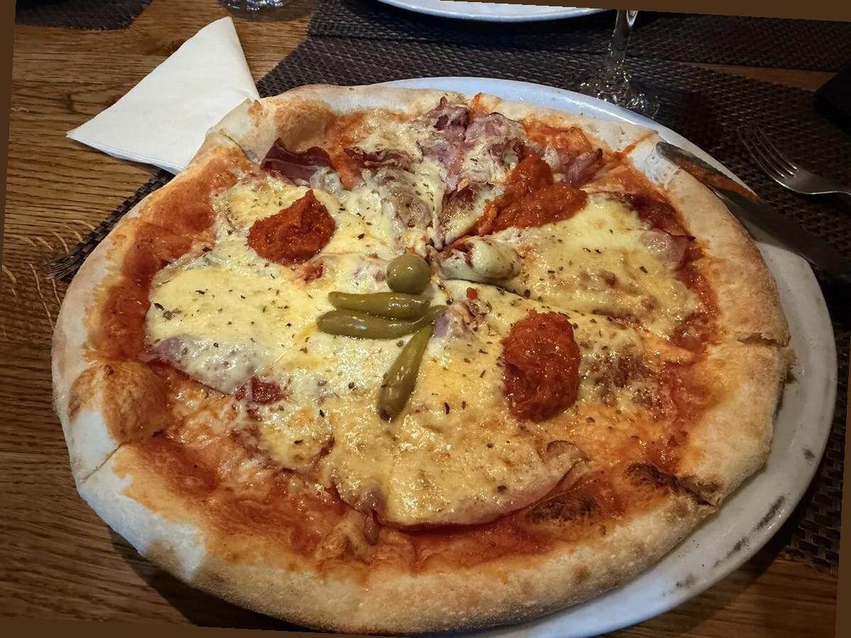 Pizza de Bistro KUM correctamente orientada