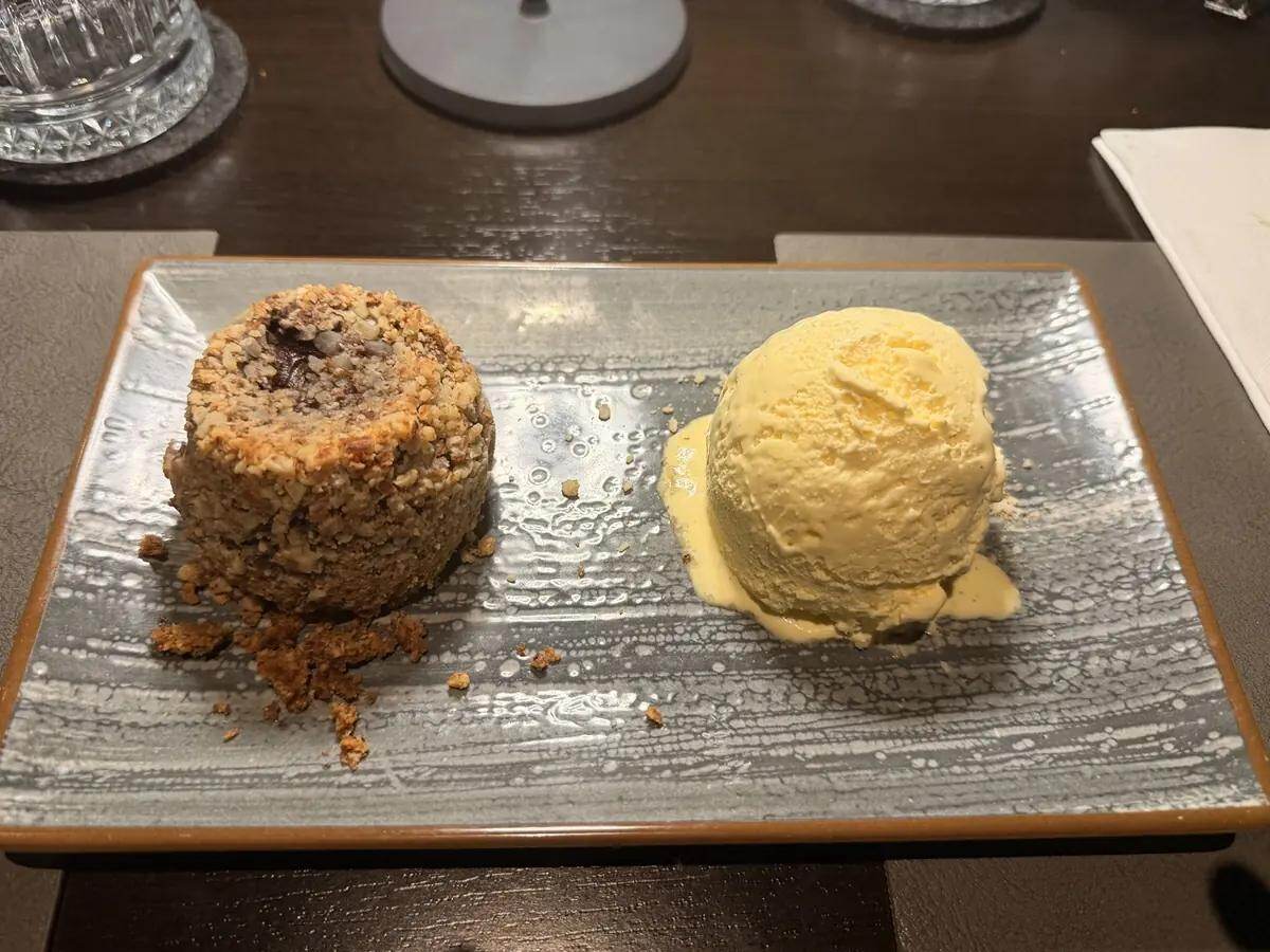 Postre con helado en Marangun