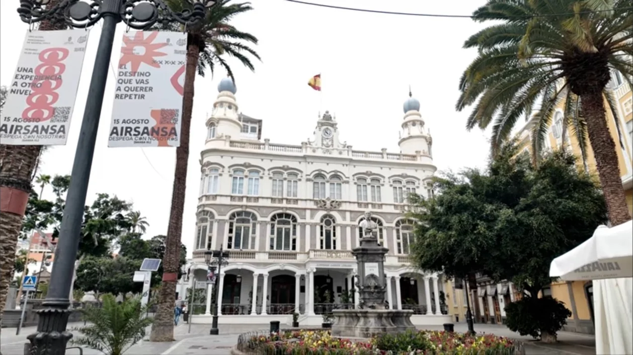 Fachada del Gabinete Literario
