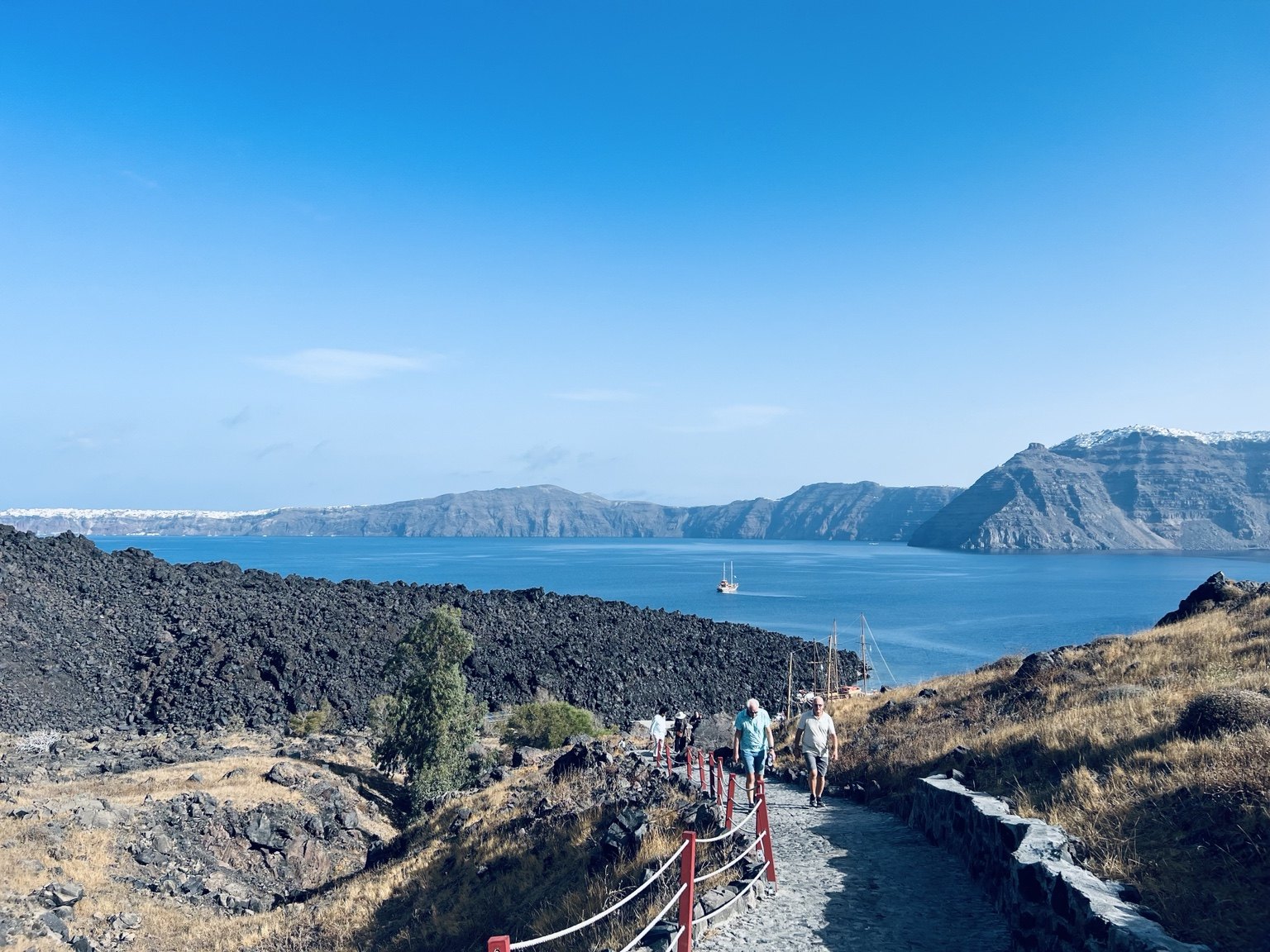 Vista de Santorini desde Nea Kameni