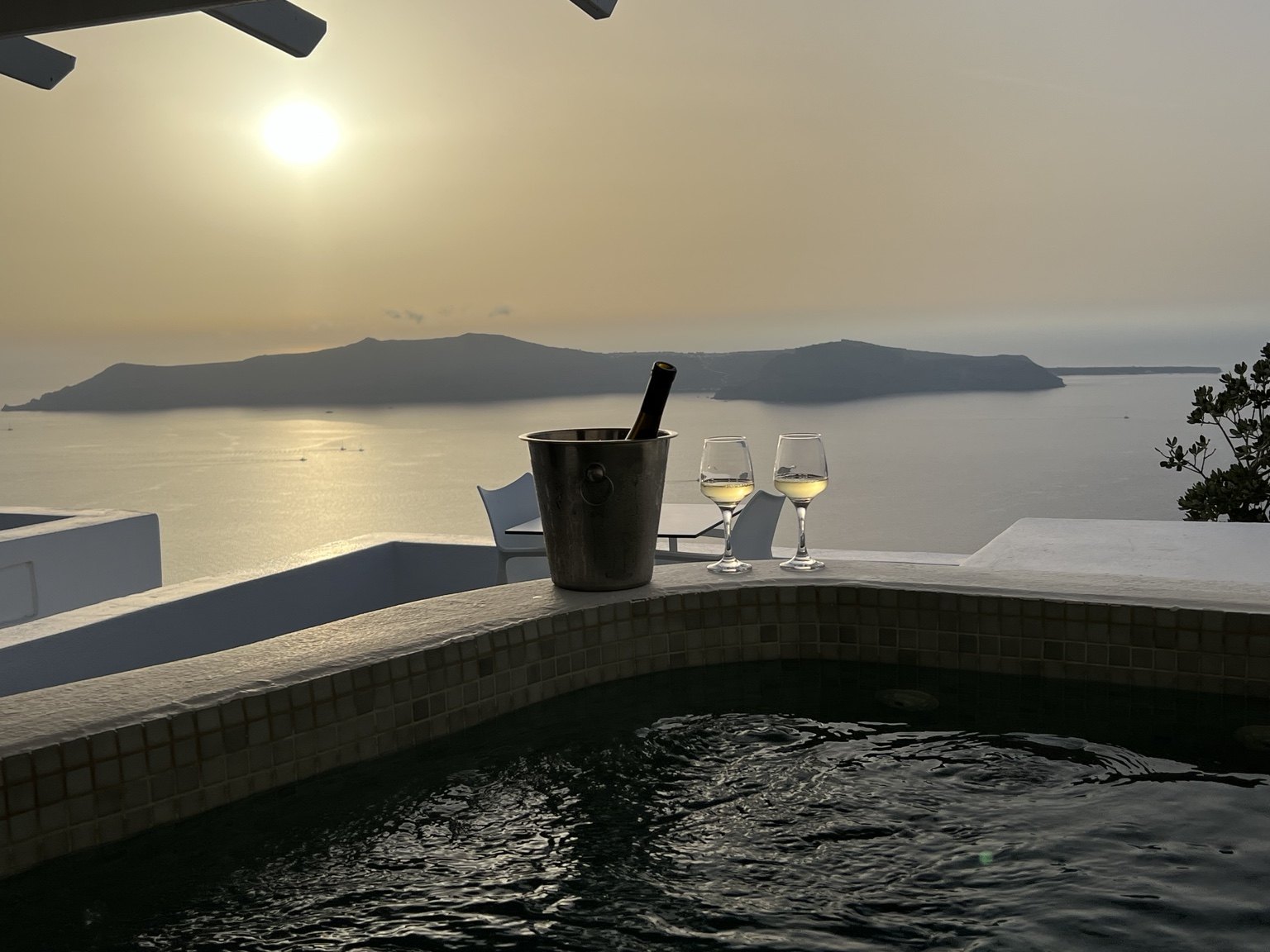 Jacuzzi privado con vistas a la caldera