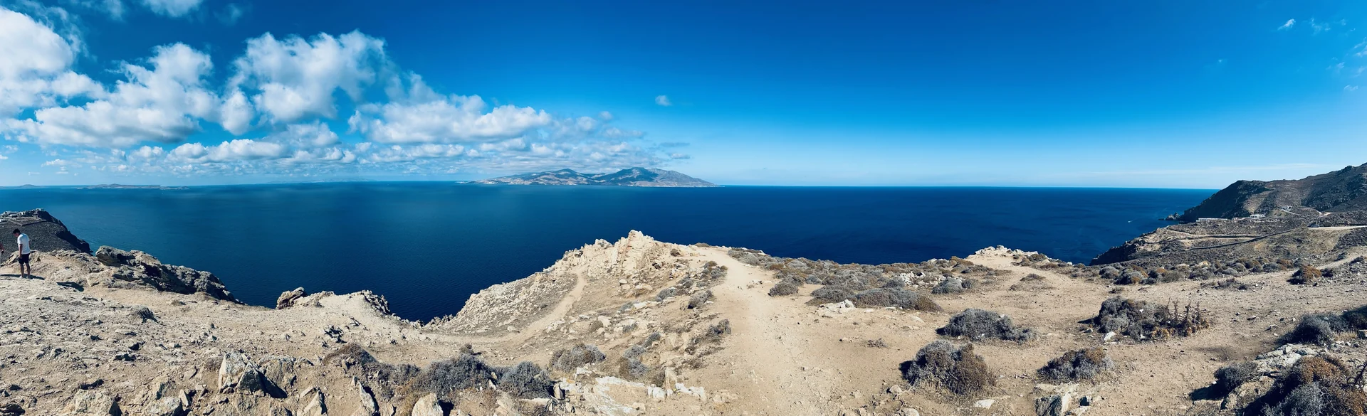 Panorámica del mar Egeo desde el faro de Armenistis en Mykonos