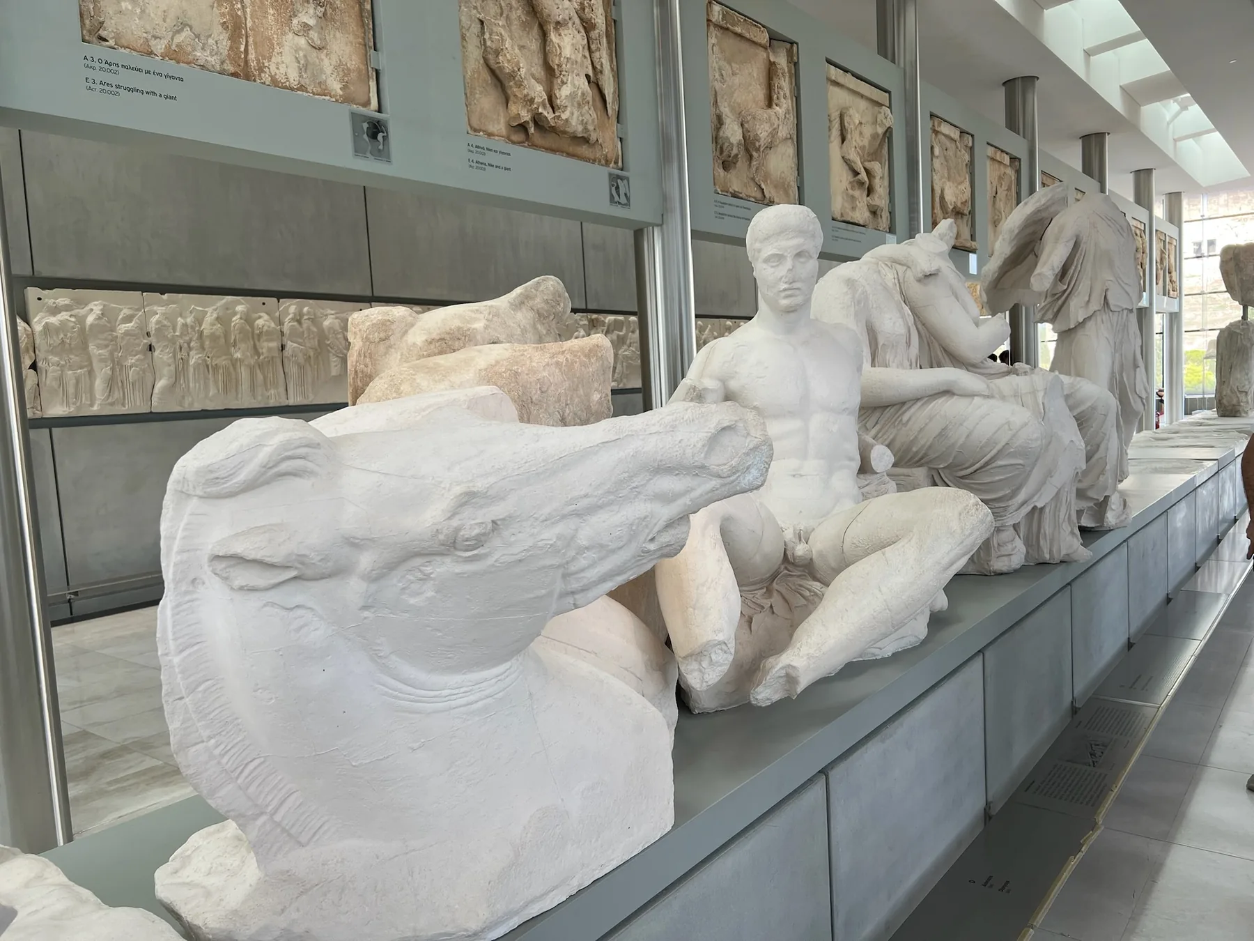 Cariátides originales en el Museo de la Acrópolis