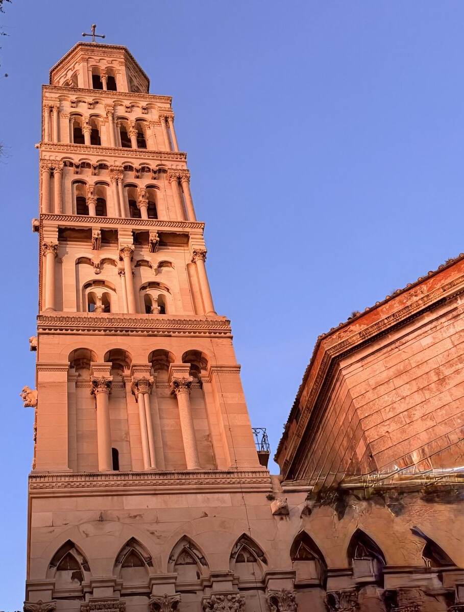 Campanario de la Catedral de San Domnio en Split
