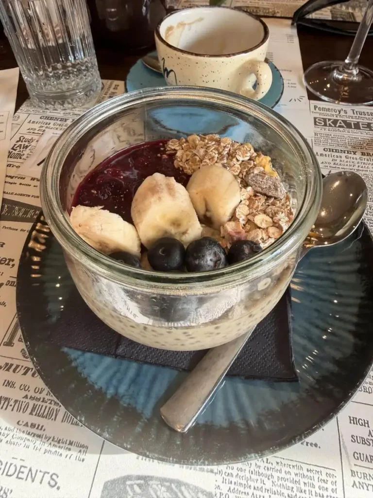 Nuestro desayuno en Gagliardo by Boccaporta de Pula