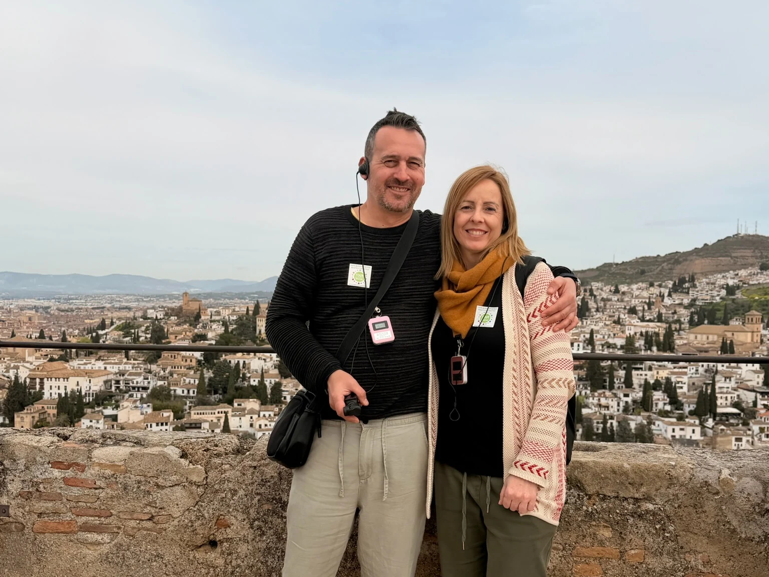 Nosotros en la Alcazaba con Granada y el Albaicín al fondo