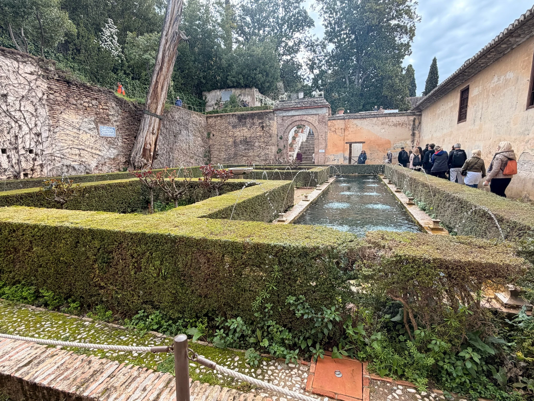 Jardines y estanques del Generalife