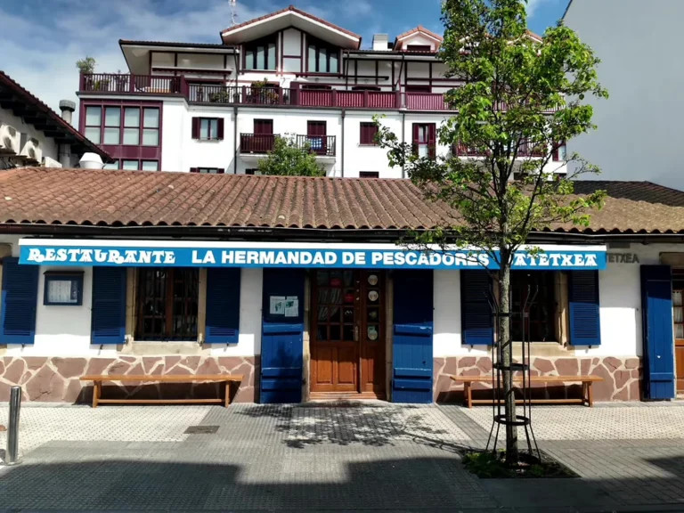 Fachada de la Hermandad de Pescadores de Hondarribia