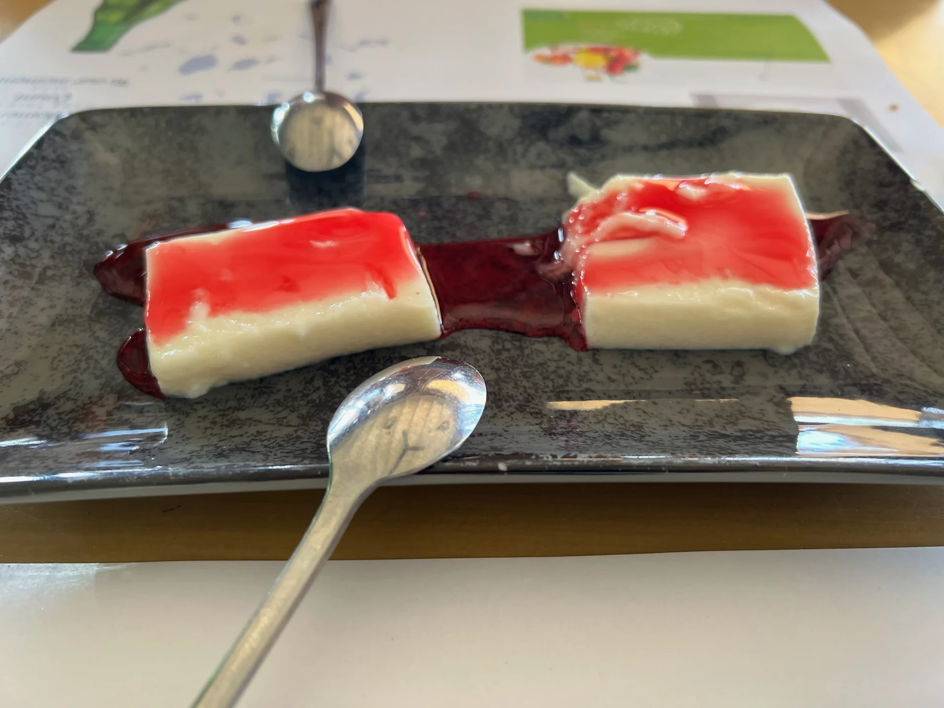 Postre de nuestra comida en Oregano Mykonos