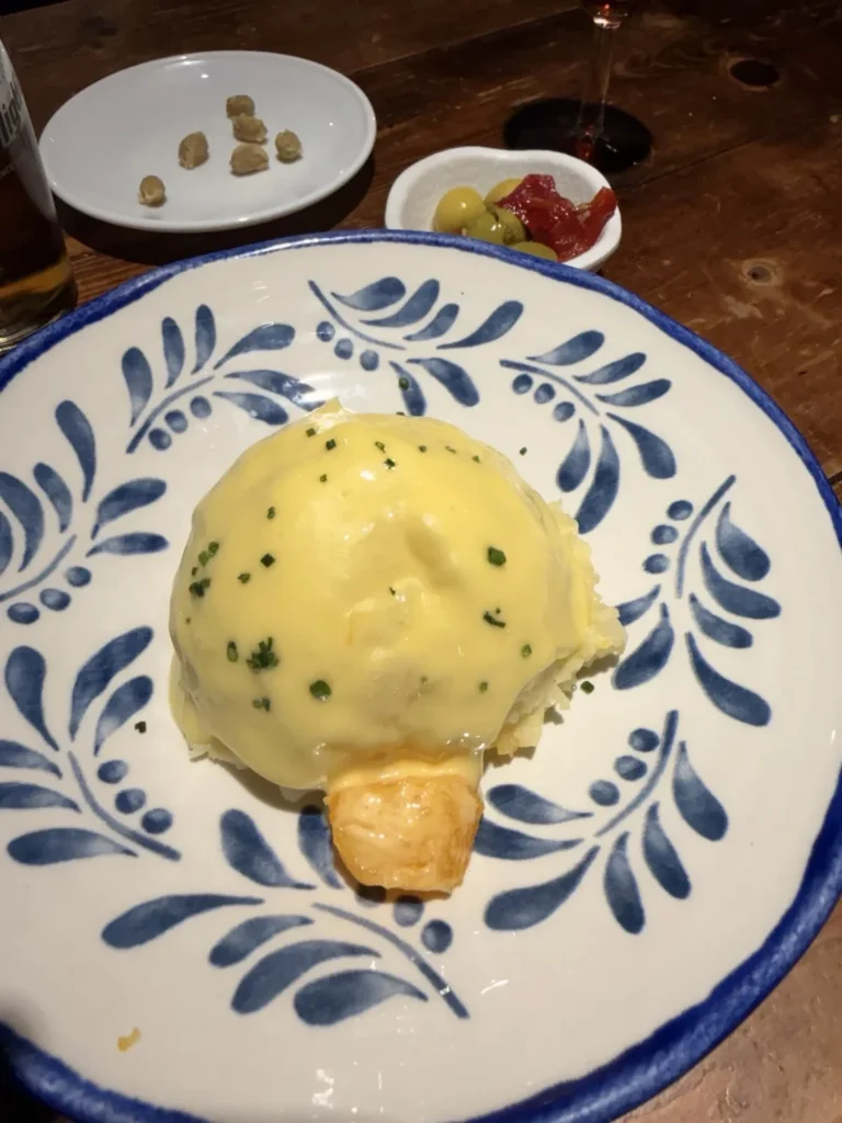 Ensaladilla con langostino en El Pimpi