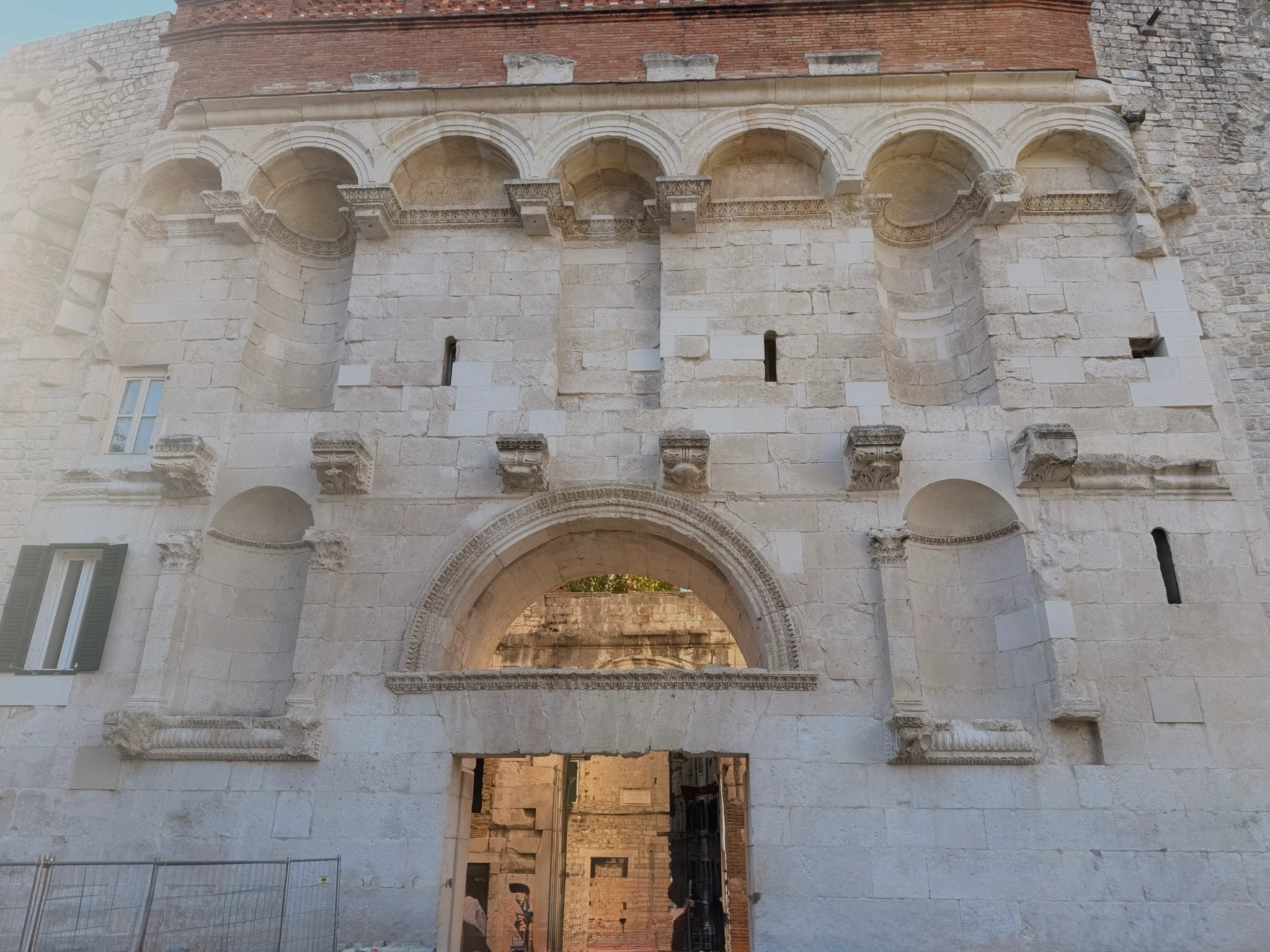 Puerta Dorada de Split, acceso norte del Palacio de Diocleciano