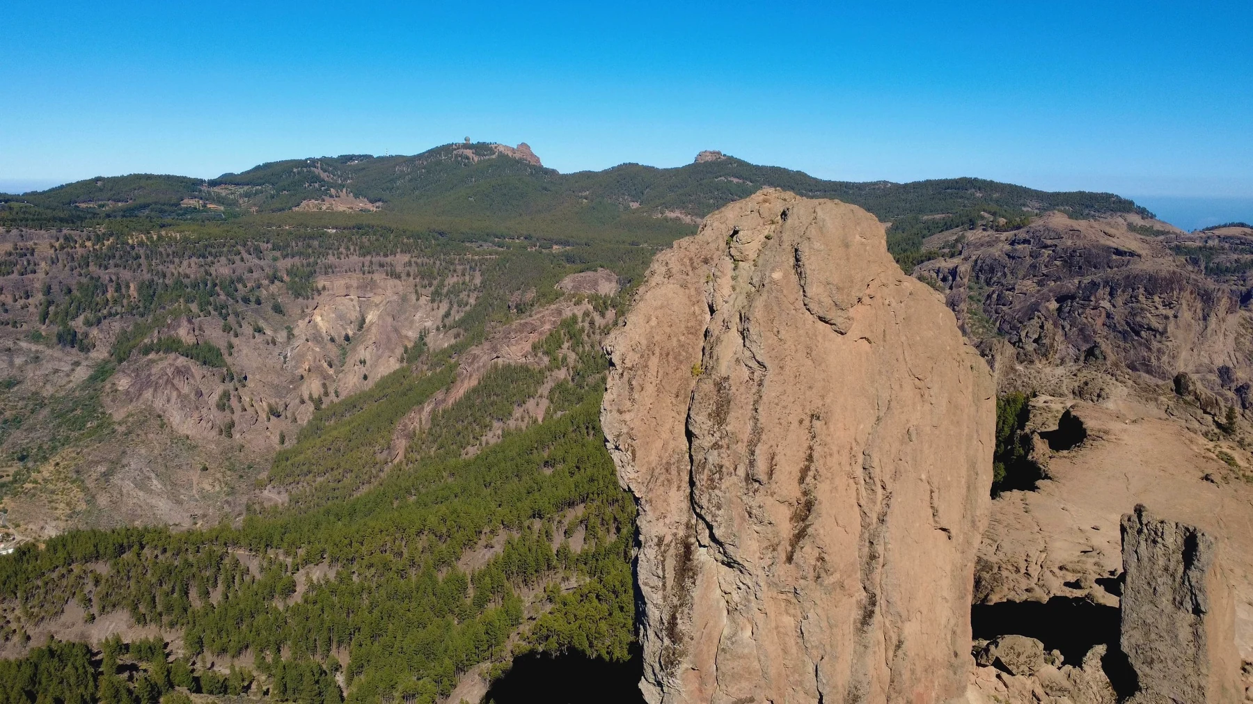 Roque Nublo y paisaje de cumbres de Gran Canaria