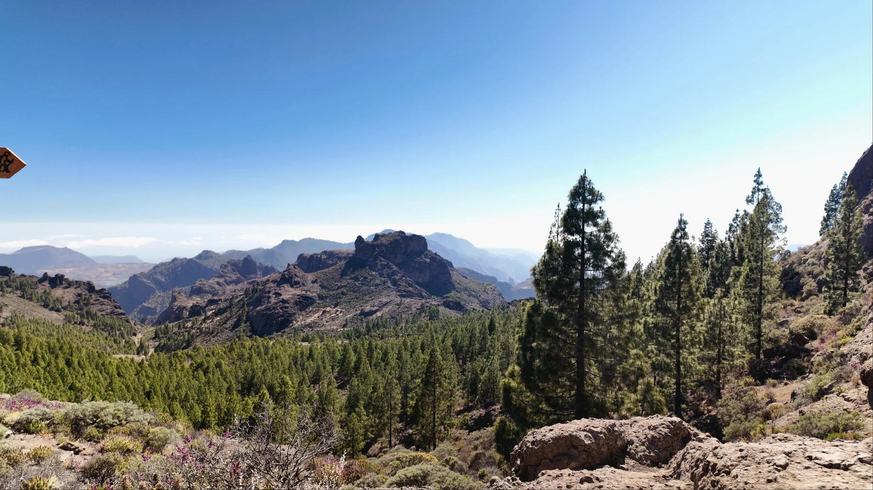 Sendero de subida al Roque Nublo
