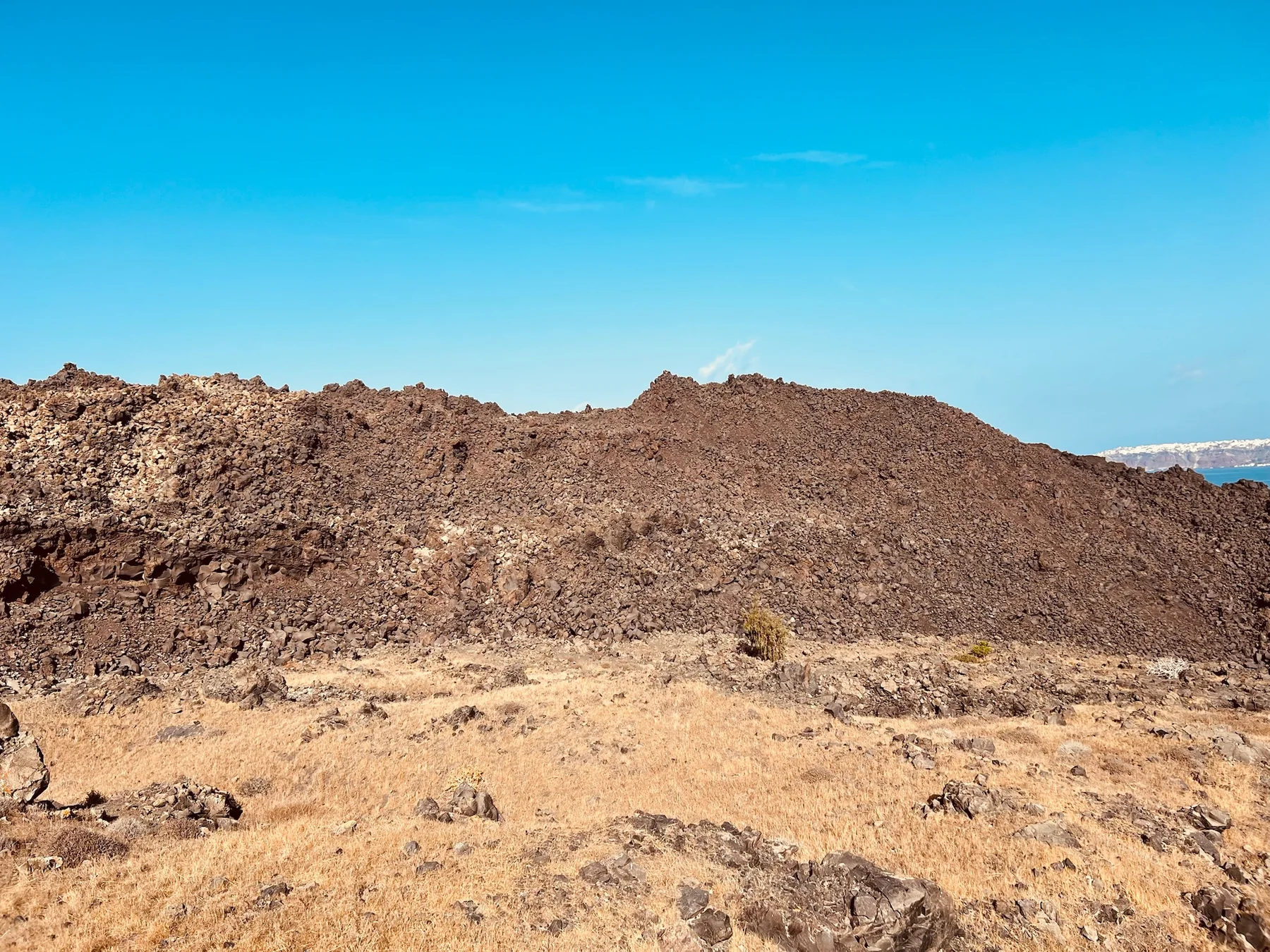 Terreno volcánico de Nea Kameni