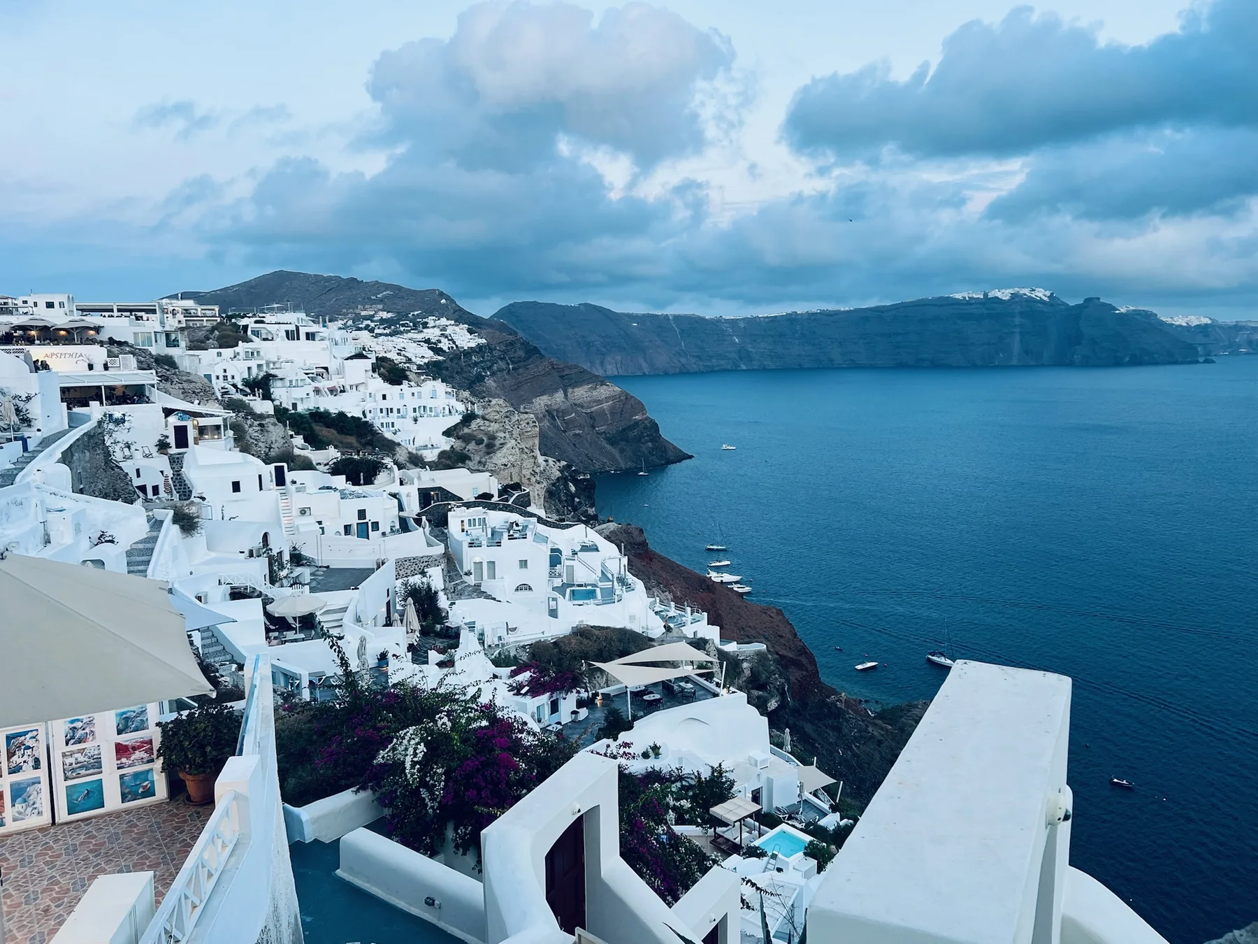 Oia y la caldera de Santorini