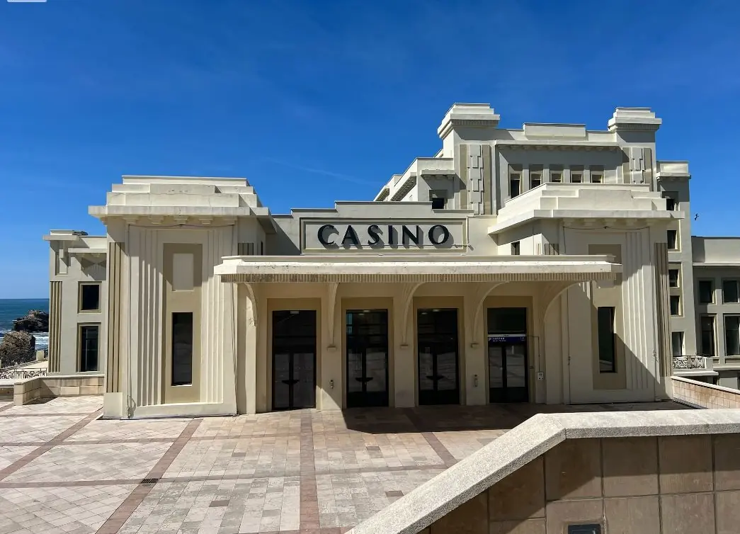 Fachada exterior del Casino Barrière de Biarritz