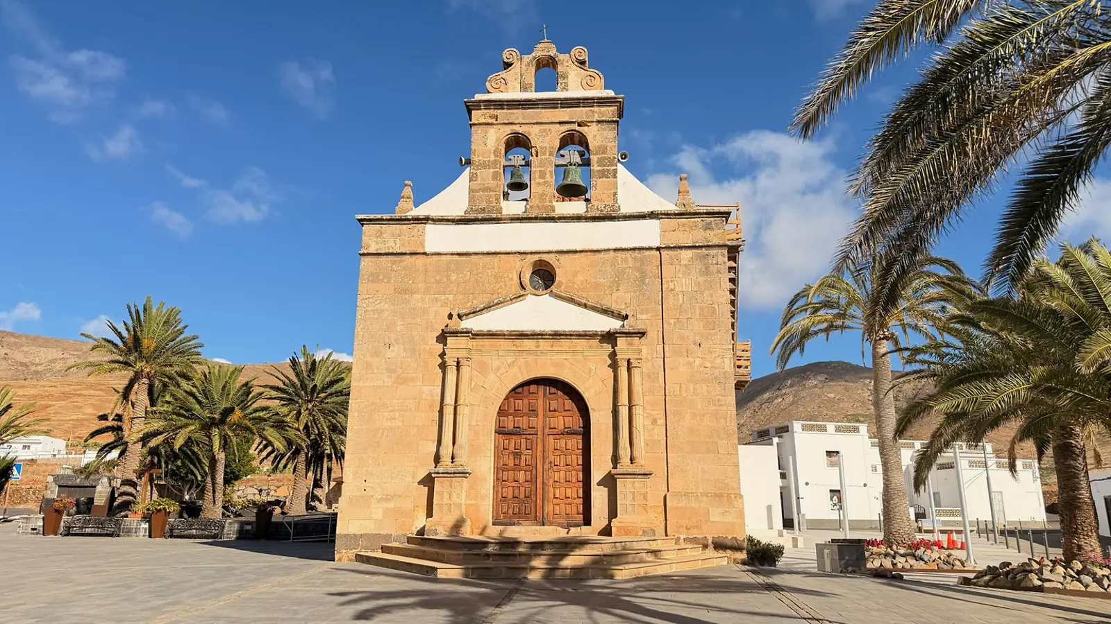 Vega de Río Palmas y ermita de Nuestra Señora de la Peña