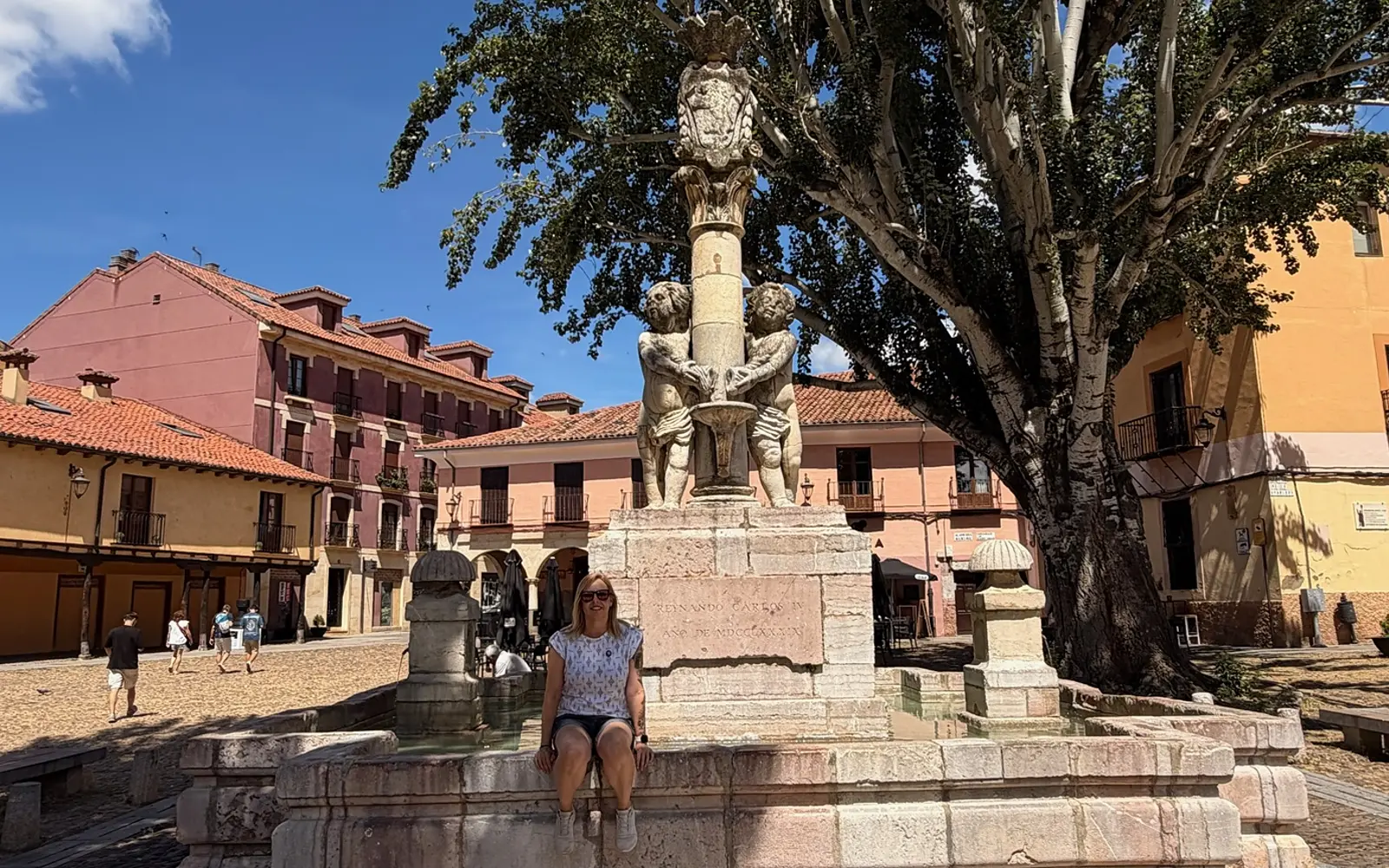 Fuente de la Plaza del Grano de León