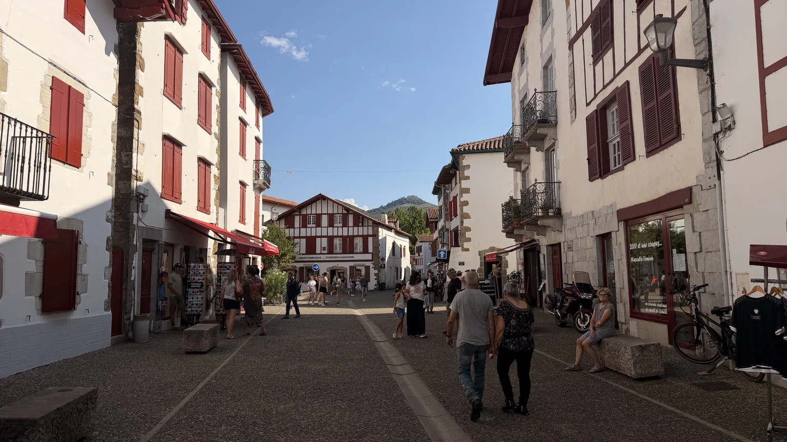 Calles, pimientos y ambiente